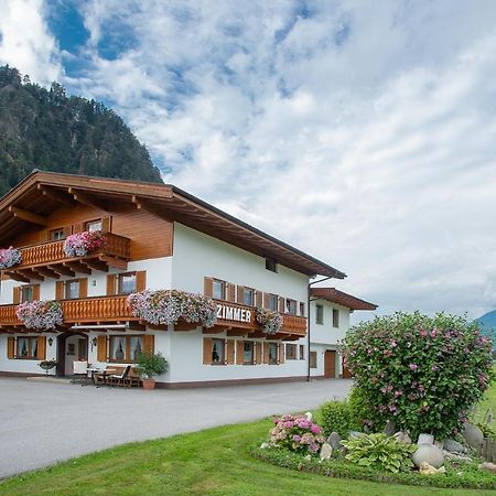 Gaestehaus Luxner Strass im Zillertal Buitenkant foto