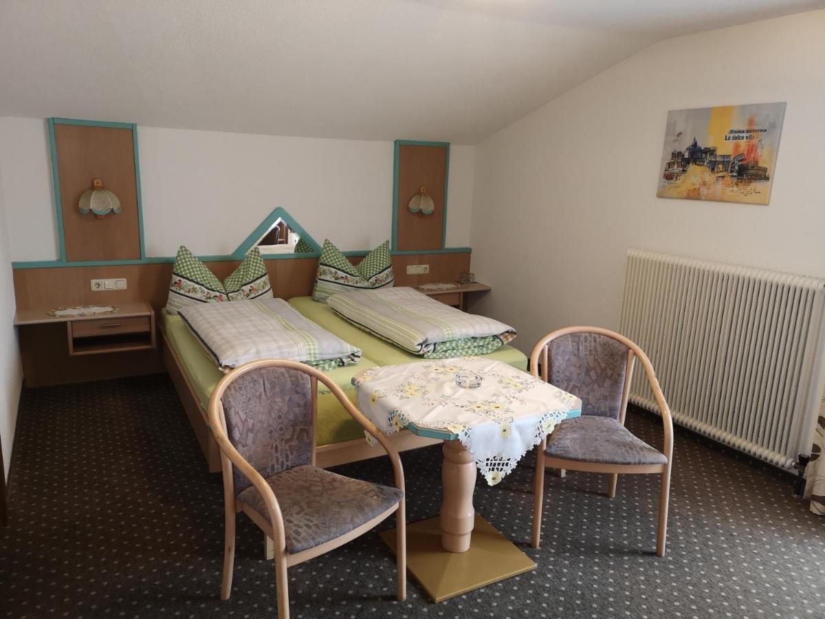 Gaestehaus Luxner Strass im Zillertal Buitenkant foto
