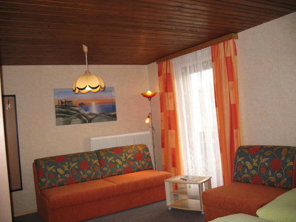 Gaestehaus Luxner Strass im Zillertal Buitenkant foto